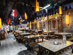 375平精装修餐饮店转让
